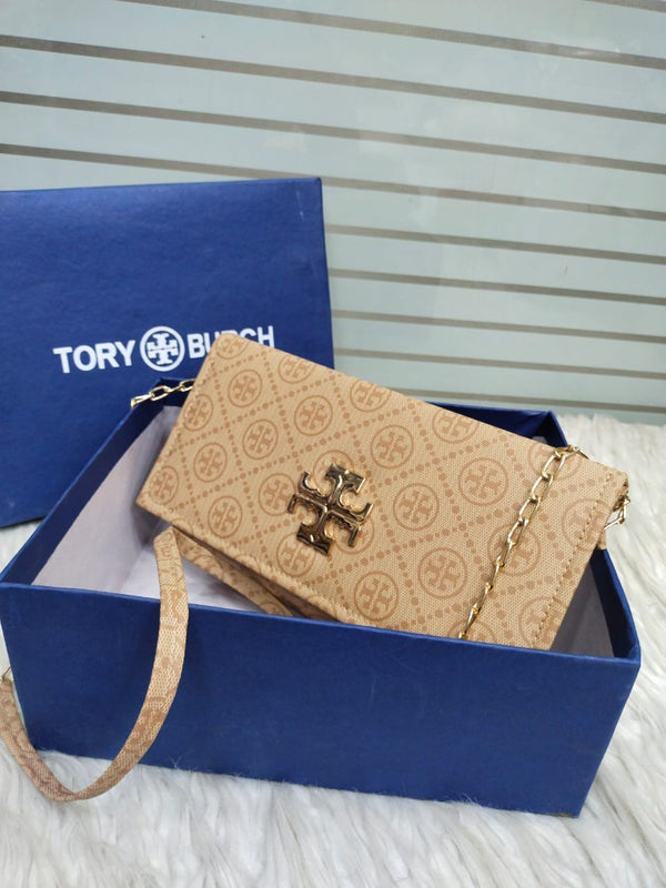 Tory Burcy Hand Clutch & Crossbody – Classy Look, Versatile Style 💝